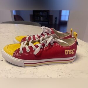 SKICKS Women’s size 8 USC Chucks style shoes